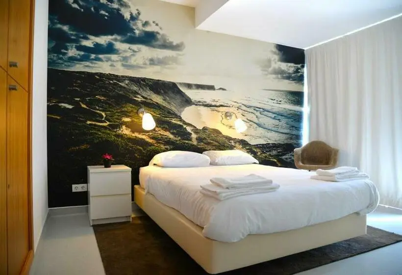 オーシャンビューデラックスルーム, Hi Arrifana Destination Hostel