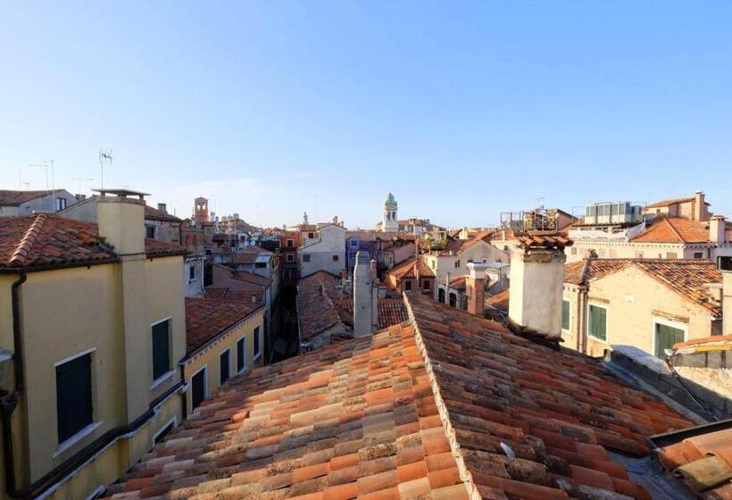 اتاق سوپریور, Ai Do Mori