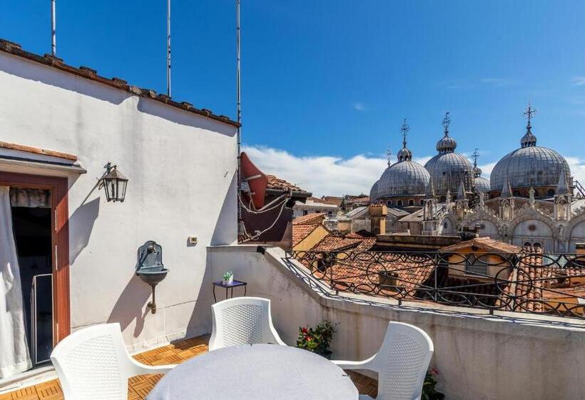 اتاق سوپریور, Ai Do Mori