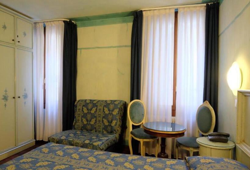 اتاق خانوادگی, Ai Do Mori