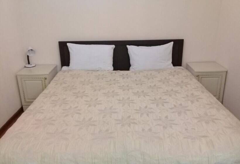 اتاق سوپریور, Bashnya