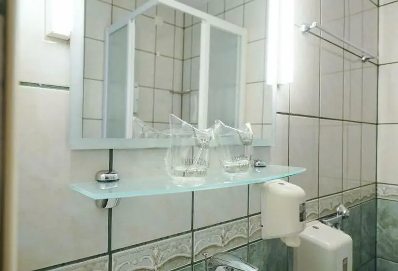バルコニー付きスタンダードトリプルルーム, Belvedere