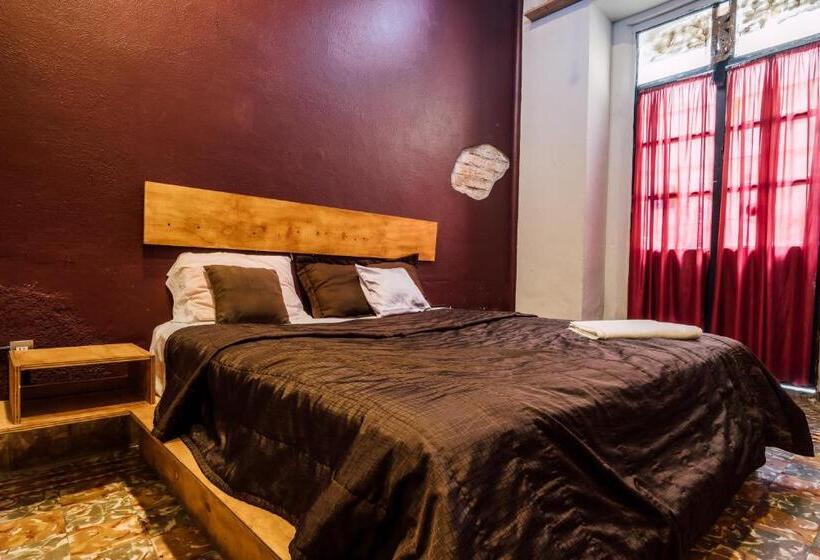 اتاق استاندارد با سرویس بهداشتی مشترک, Casa Veeyuu