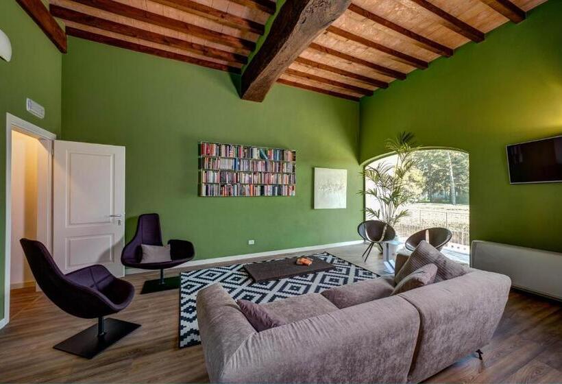 חדר סטנדרט לארבעה, Cortaccia Sanvitale