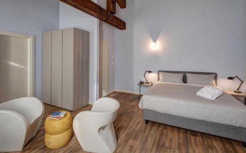 חדר סטנדרט, Cortaccia Sanvitale