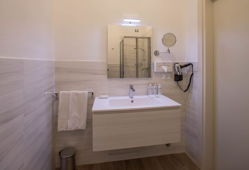 חדר סטנדרט, Cortaccia Sanvitale