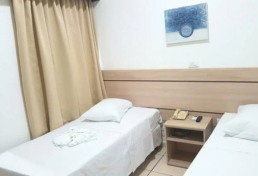 Standard-huone, Ellus