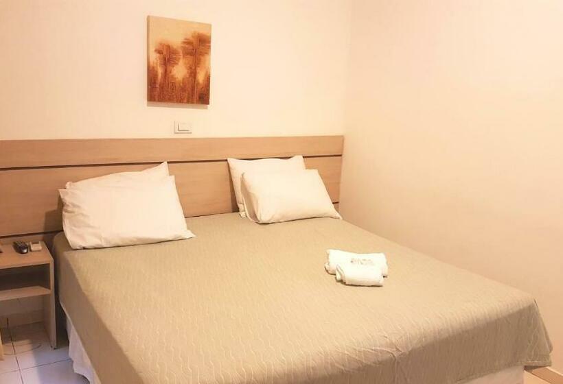 스탠다드 룸, Ellus