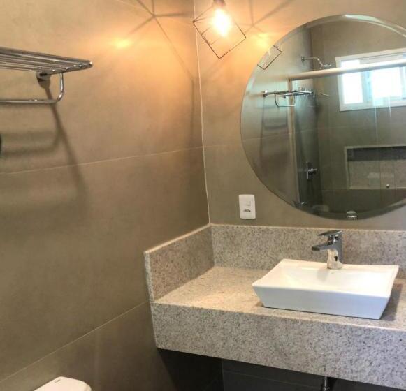 סוויטה אקזקיוטיב, Ellus