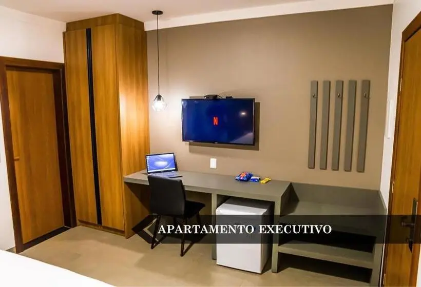 Executive-sviitti, Ellus