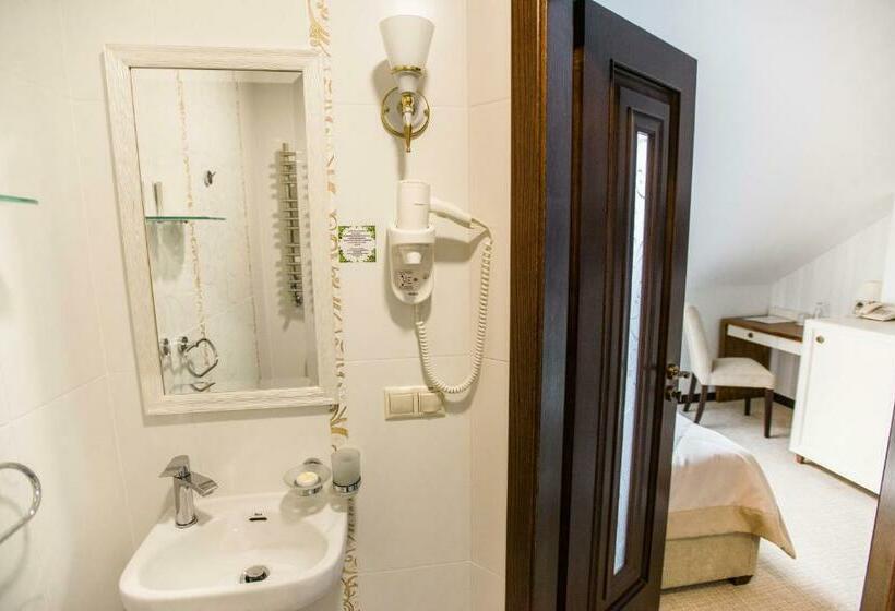 اتاق استاندارد یک نفره, Galant