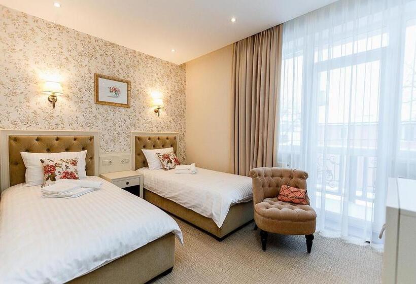 اتاق استاندارد با بالکن, Galant