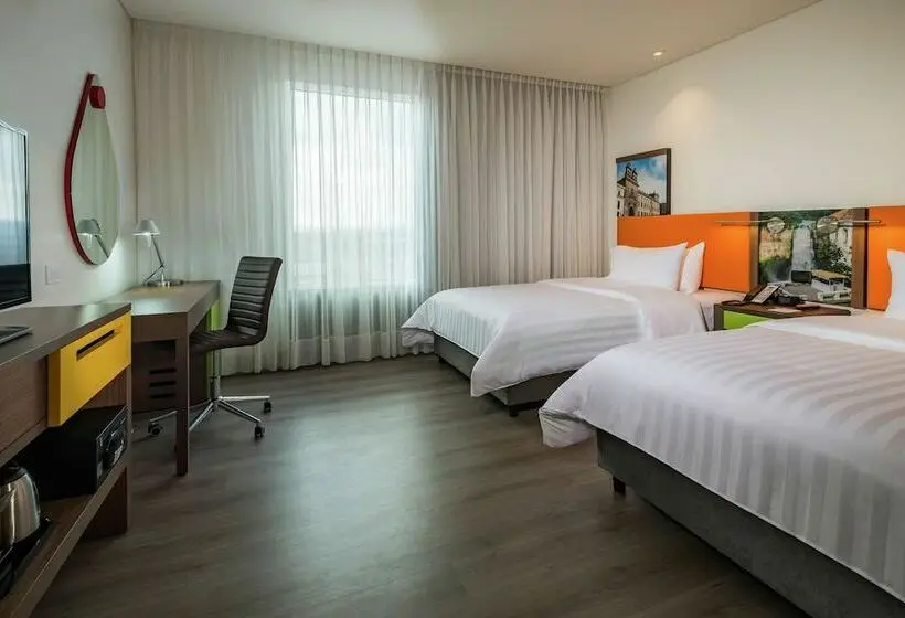 Camera Standard, Hampton By Hilton Bogota Airport