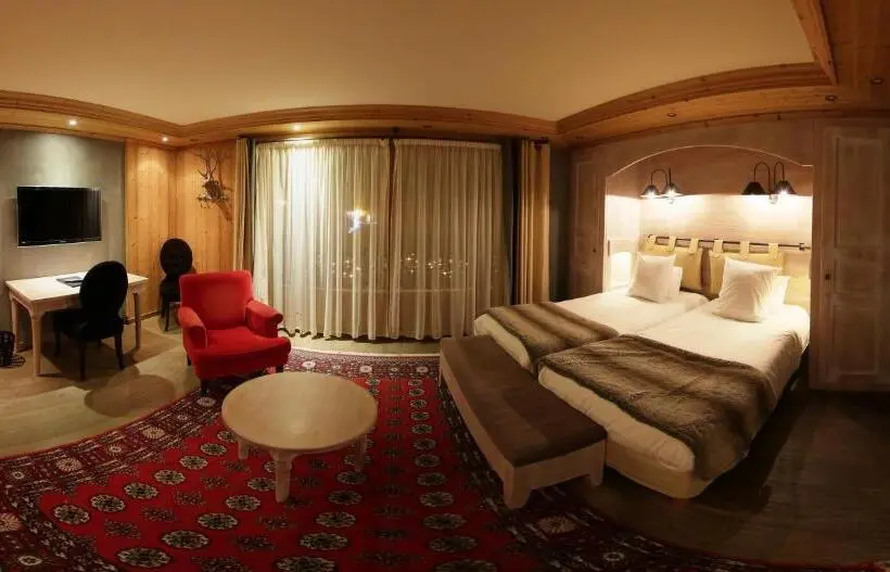 سوییت خانوادگی, Hôtel Alpina & Spa   Restaurant Oxalis