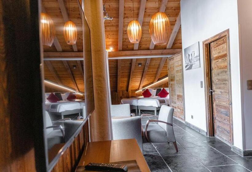 Полулюкс с Балконом, Hôtel Alpina & Spa Restaurant Oxalis