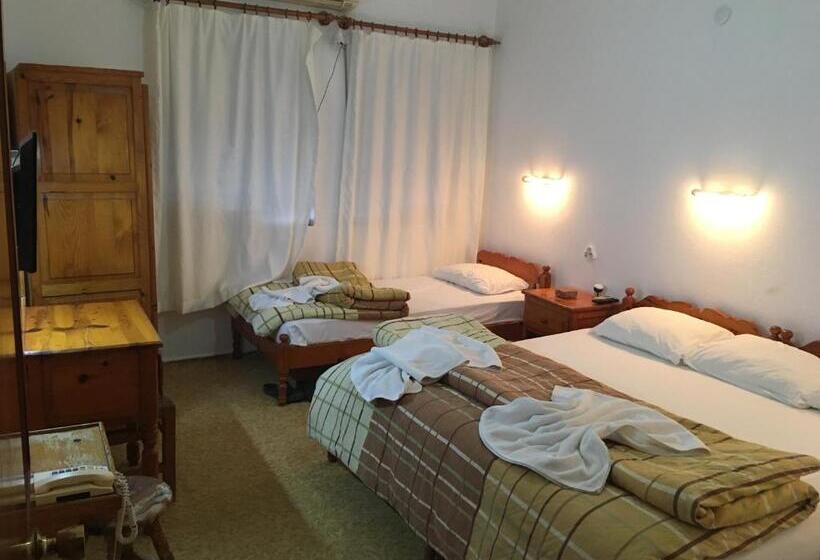 اتاق استاندارد با بالکن, Murat