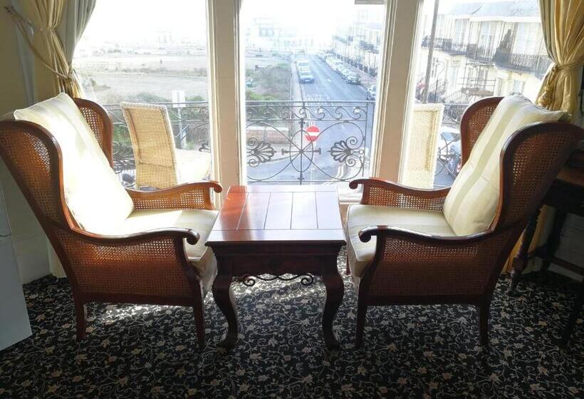 غرفة سوبيريور مطلّة علي البحر مزودة بشُرفة, Regency