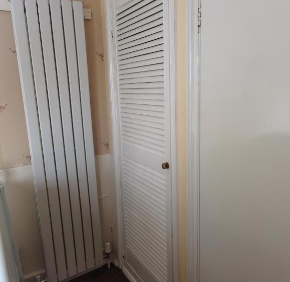 غرفة إقتصادية, Regency