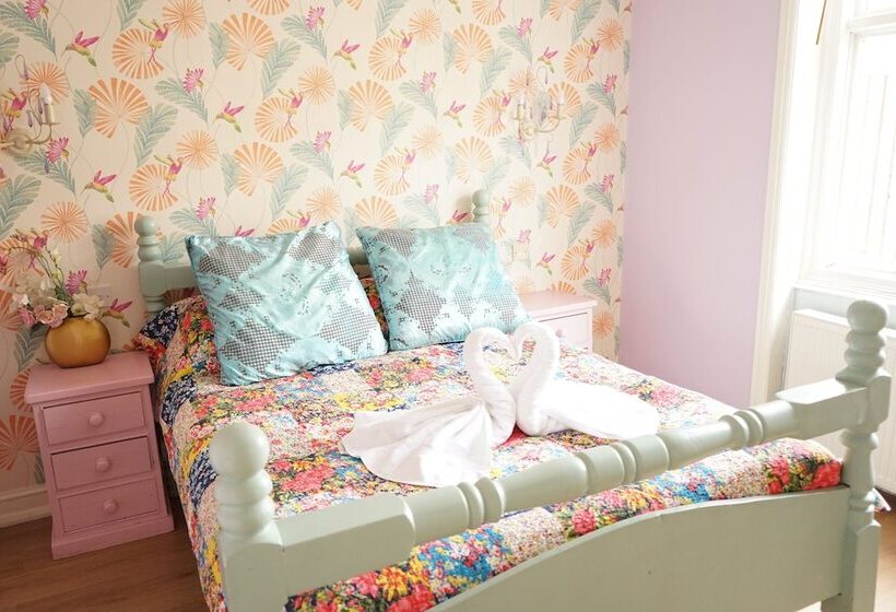 غرفة ديلوكس, Regency