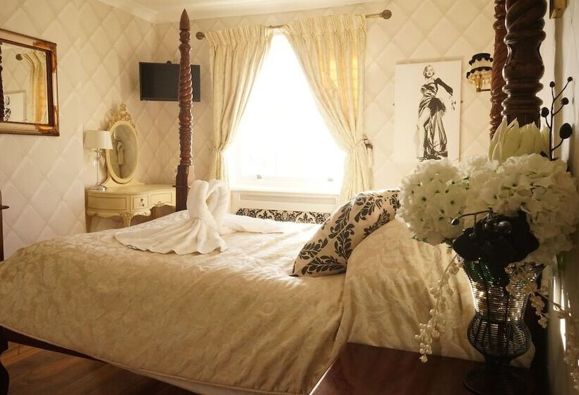 غرفة قياسية مطلّة علي البحر, Regency