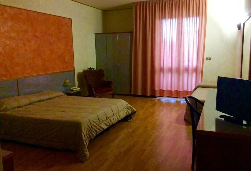 스탠다드 트리플 룸, Ristorante Venusia