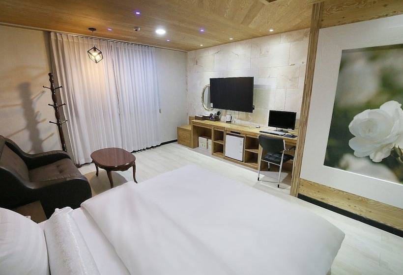 اتاق استاندارد, Inca Motel