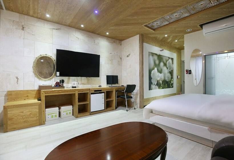 חדר סטנדרט, Inca Motel