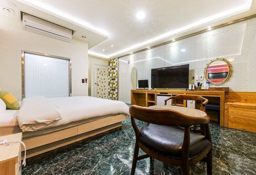 חדר סטנדרט, Inca Motel