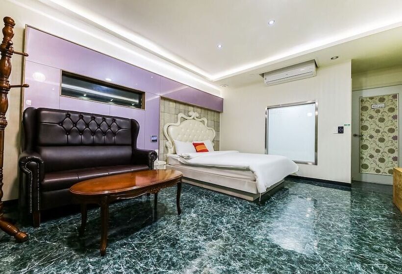 חדר סטנדרט, Inca Motel