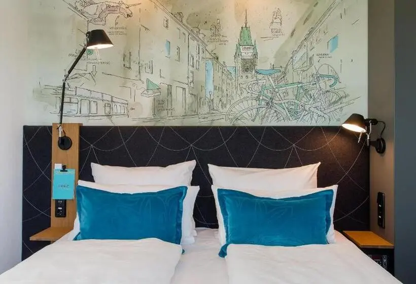 اتاق استاندارد با تخت بزرگ, Motel One Freiburg