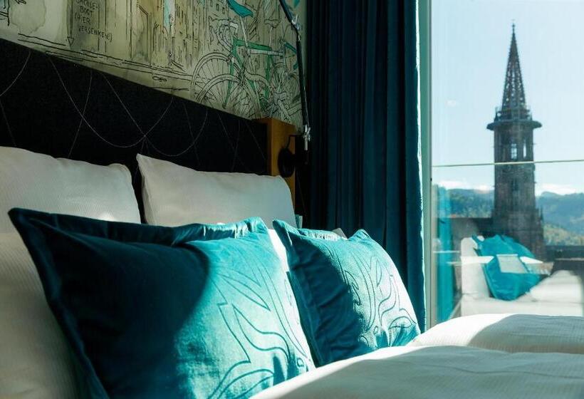 스탠다드 룸 킹사이즈 침대, Motel One Freiburg