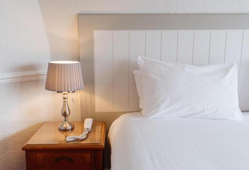 چشمانداز باغ اتاق کلوب, The Headland Hotel & Spa