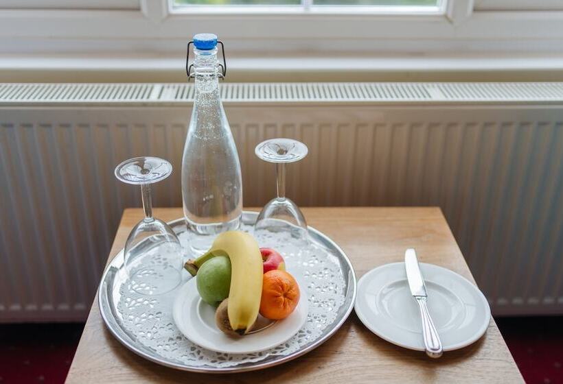 اتاق اجرایی, The Headland Hotel & Spa