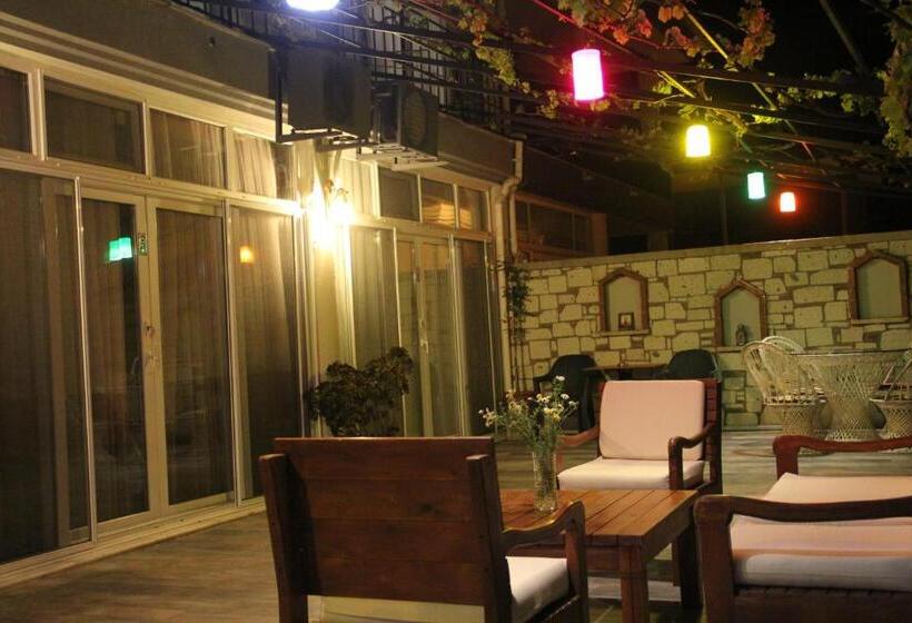 经济型三人房间, Balim Sultany