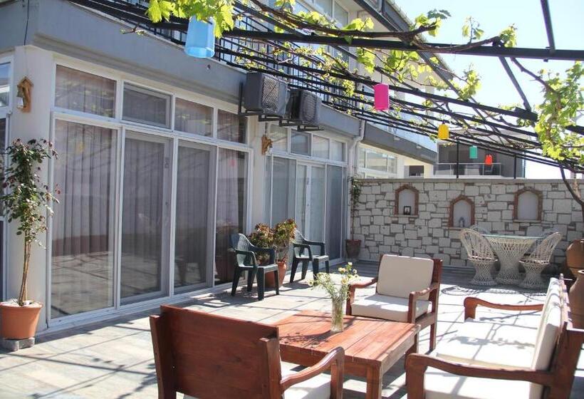 经济型三人房间, Balim Sultany