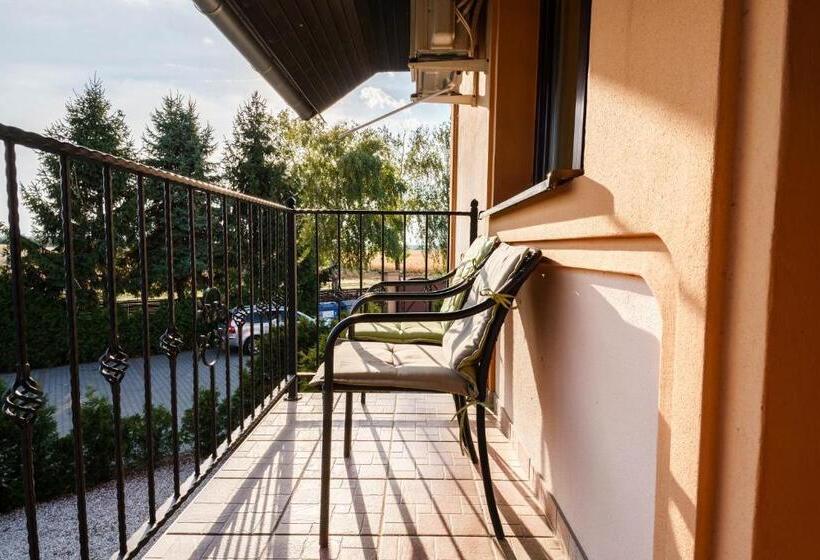 Семейный Номер, Garden Vendégház Makó