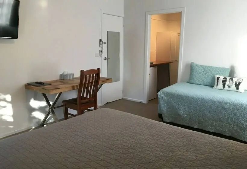 Deluxe Kolmen Hengen Huone, Riverside Rest Nambucca Heads