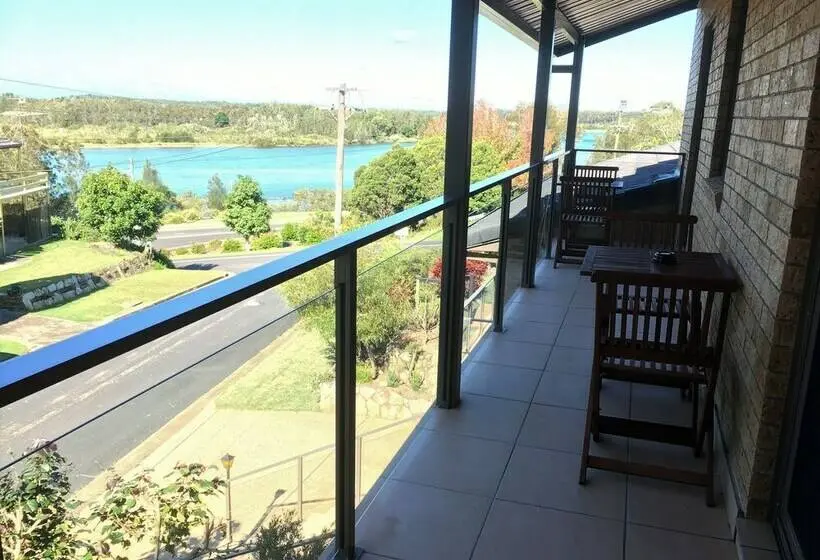 Deluxe Kolmen Hengen Huone, Riverside Rest Nambucca Heads