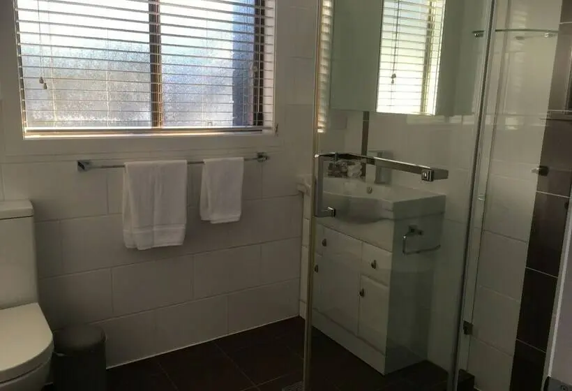 Deluxe Kolmen Hengen Huone, Riverside Rest Nambucca Heads