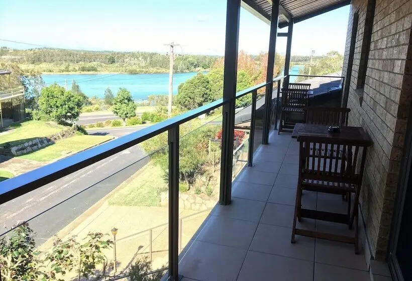 Deluxe Kolmen Hengen Huone, Riverside Rest Nambucca Heads