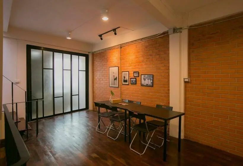 バス共有のスタンダードルーム, Chedi View Hostel
