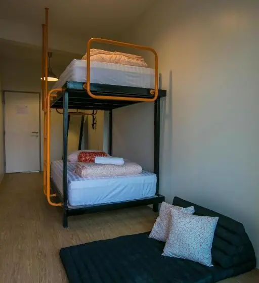 エコノミールーム, Chedi View Hostel