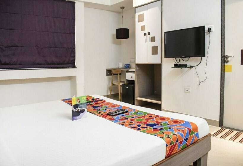 Номер Deluxe, Fabhotel Brook Elan Viman Nagar