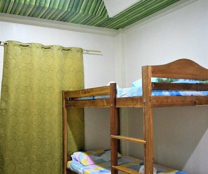 Quarto Familiar, Aleston Secret