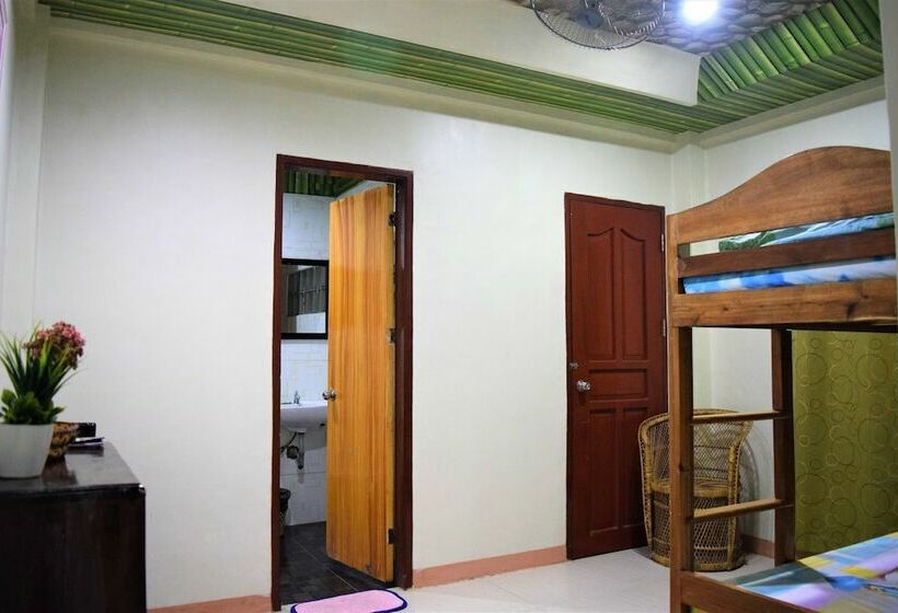 חדר משפחתי, Aleston Secret