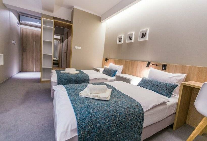 חדר סטנדרט, Falcon