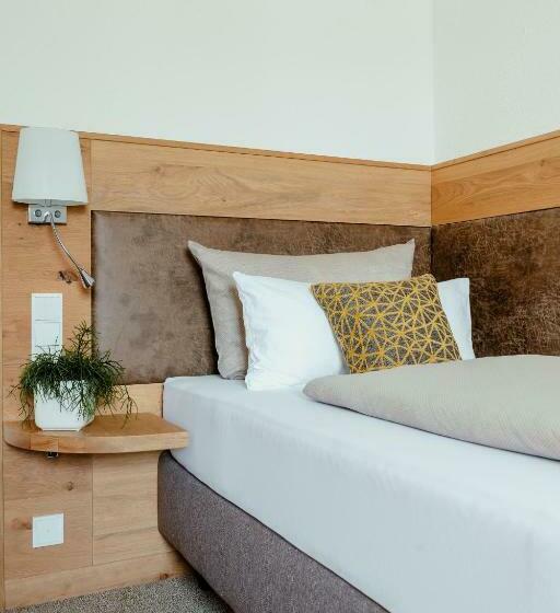 スタンダードシングルルーム, Kondrauer Hof