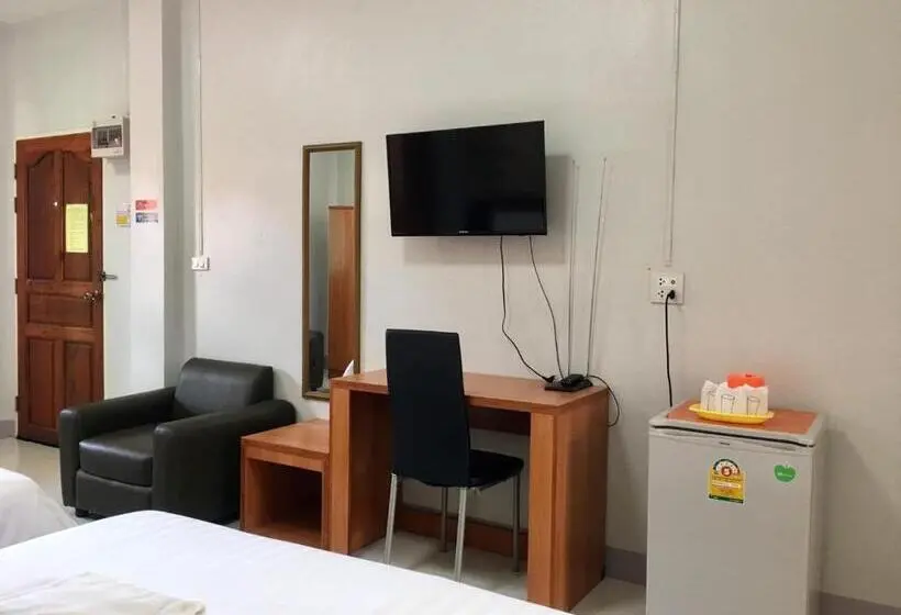 اتاق استاندارد سه نفره, Pantip Residence