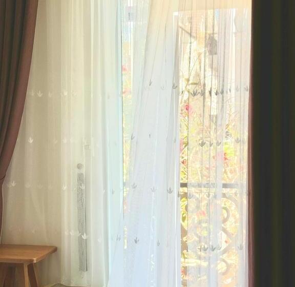 اتاق استاندارد چهار تخته, Phuong Anh Golf Valley