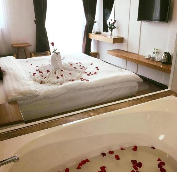 اتاق استاندارد با تخت بزرگ, Phuong Anh Golf Valley